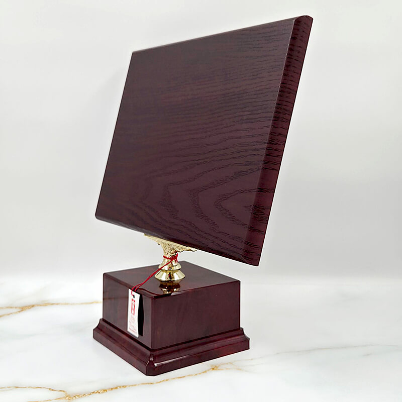 Награда с плакеткой на подставке (бордо) 2083-340-029